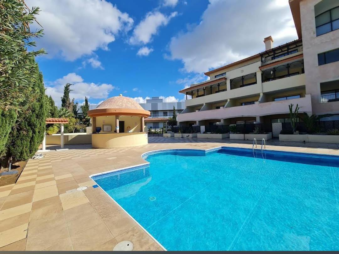 Queens Gardens Paphos Bagian luar foto