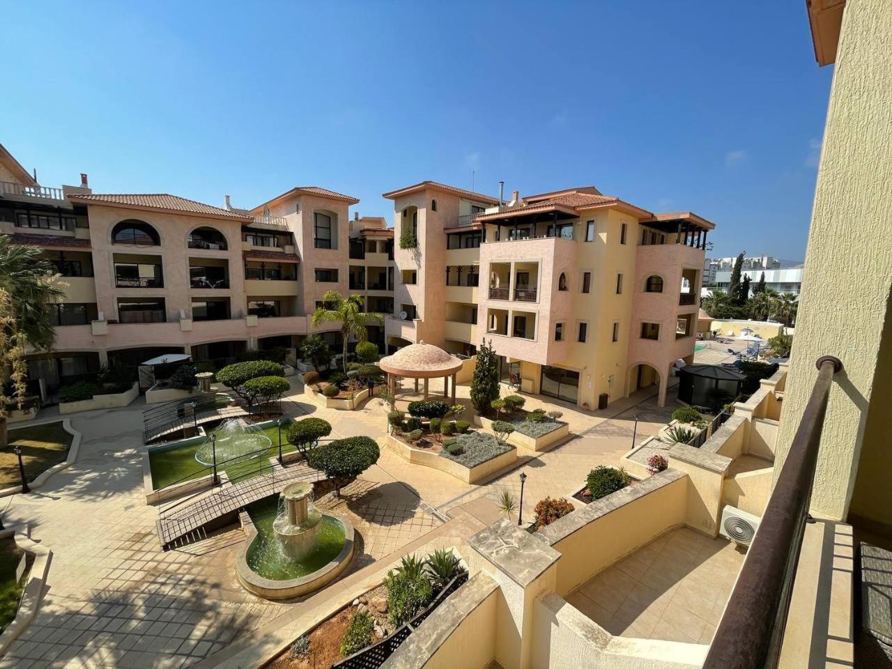 Queens Gardens Paphos Bagian luar foto
